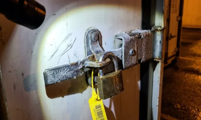 The door seal of container RFR-4B